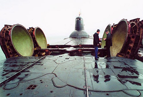 Tàu ngầm chiến lược lớp 667BDRM Delphin - tên NATO là Akula